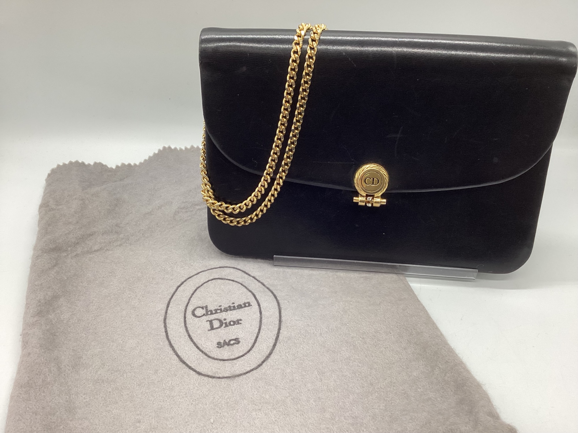 クリスチャンディオールChristianDiorゴールドチェーンショルダーバッグ ブランドレンタルのBrandCity / クリスチャン・ディオール