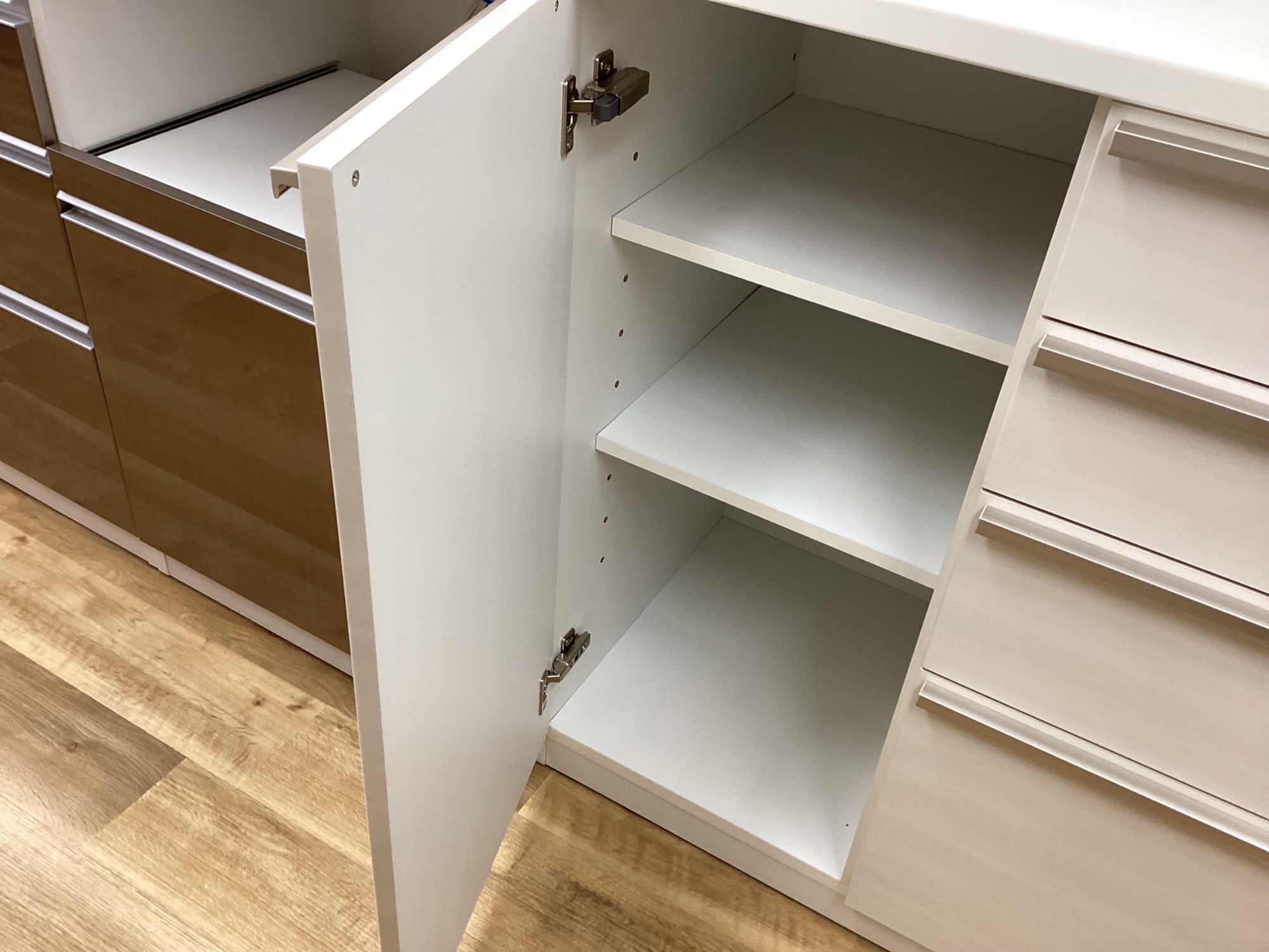高橋木工所 レンジボード【トレファク 川越店】 家具売場拡大】高橋木工所のレンジボードが買取入荷しました！｜2025年