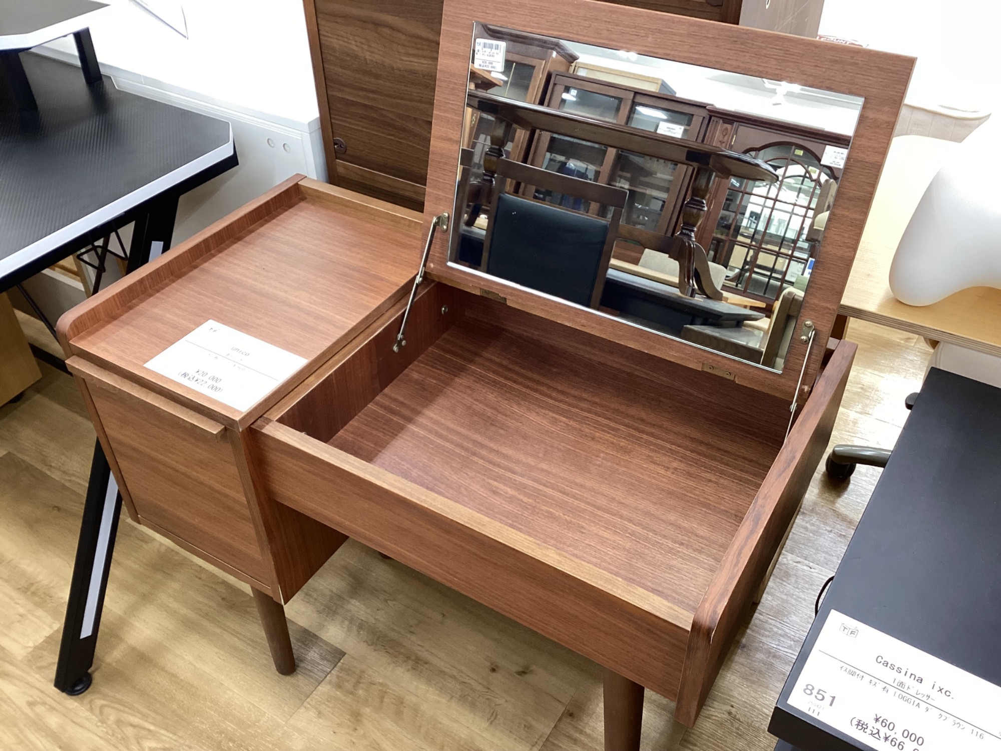 家具売場拡大】UNICO（ウニコ）の1面ドレッサー【ALBERO】が買取入荷