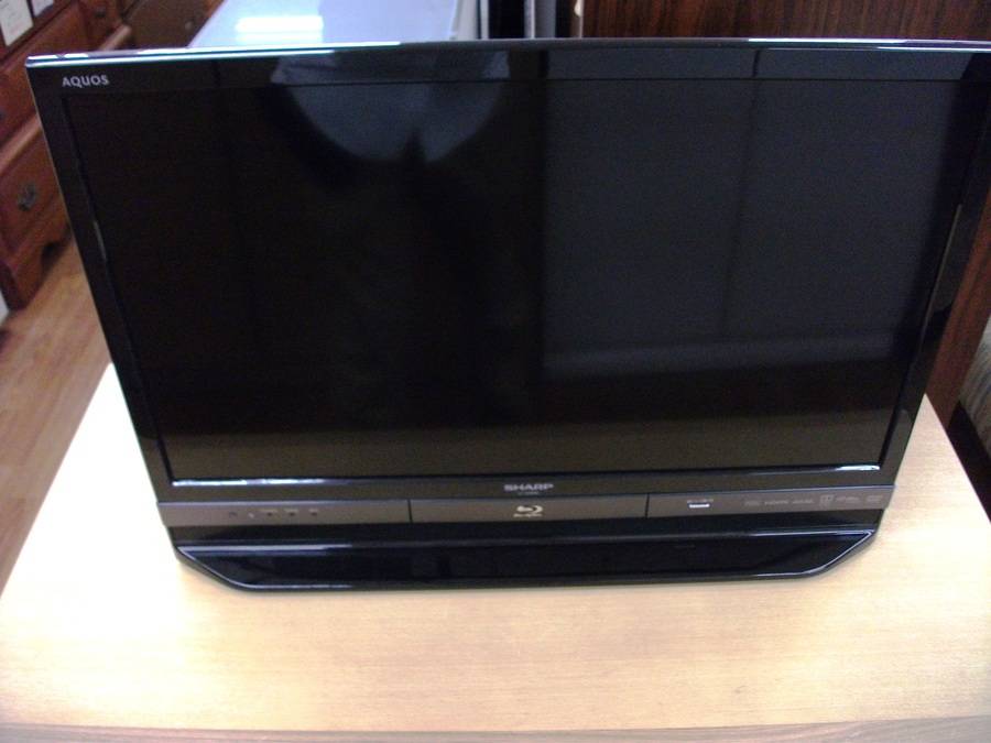 2015年製SHARPのブルーレイ内臓液晶テレビ（LC-24R30）買取入荷