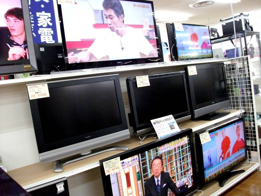 2015年製SHARPのブルーレイ内臓液晶テレビ（LC-24R30）買取入荷