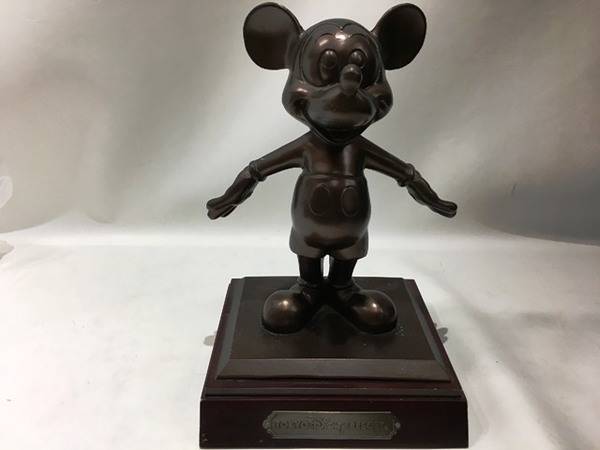Disney Resort限定！ミッキーとミニーちゃんのブロンズ像買取