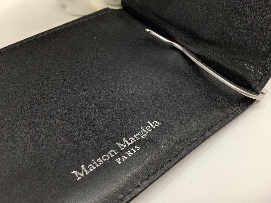 スタイリッシュな折り財布！Maison Margiela 【メゾンマルジェラ】マネークリップウォレット入荷しました！【川越店】 [2021.