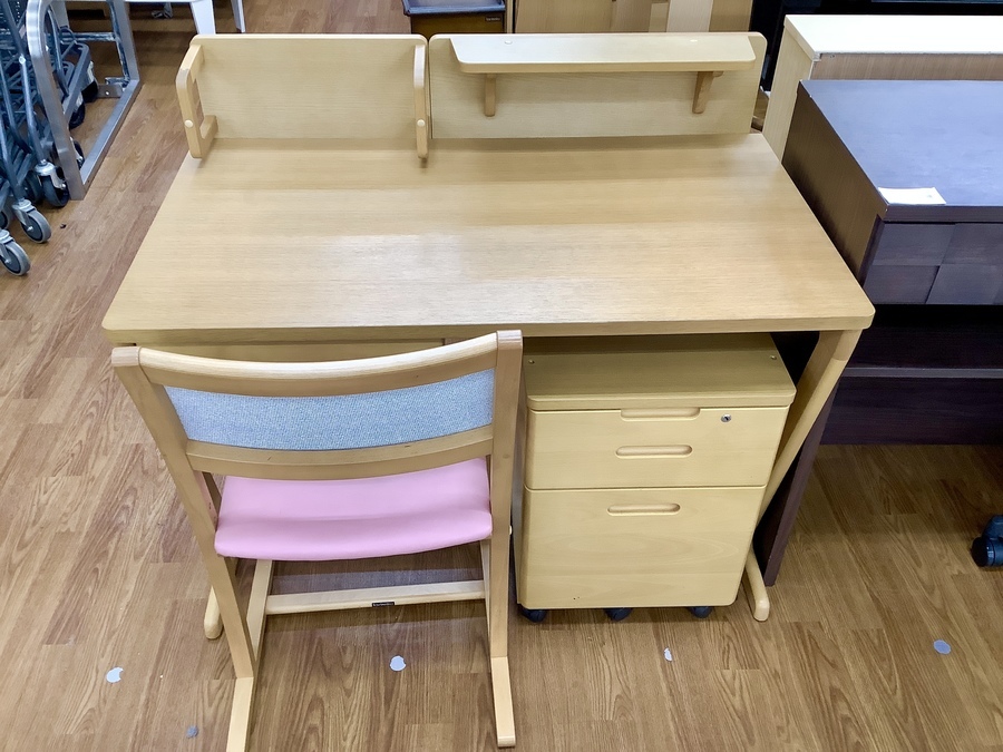 karimoku 学習机（袖机・チェア付き）SU 0207MS【トレファク　川越店】 Karimoku（カリモク）の学習机が買取入荷しました！【川越店】｜2021年
