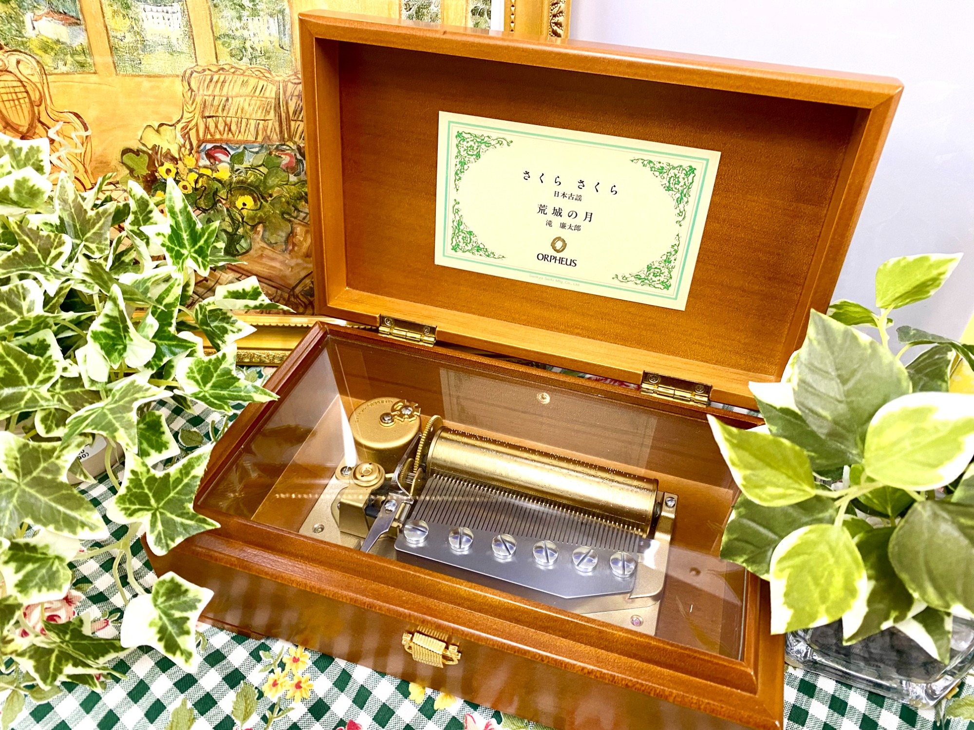懐かしいメロディーを奏でるSANKYOのオルゴールが入荷致しました
