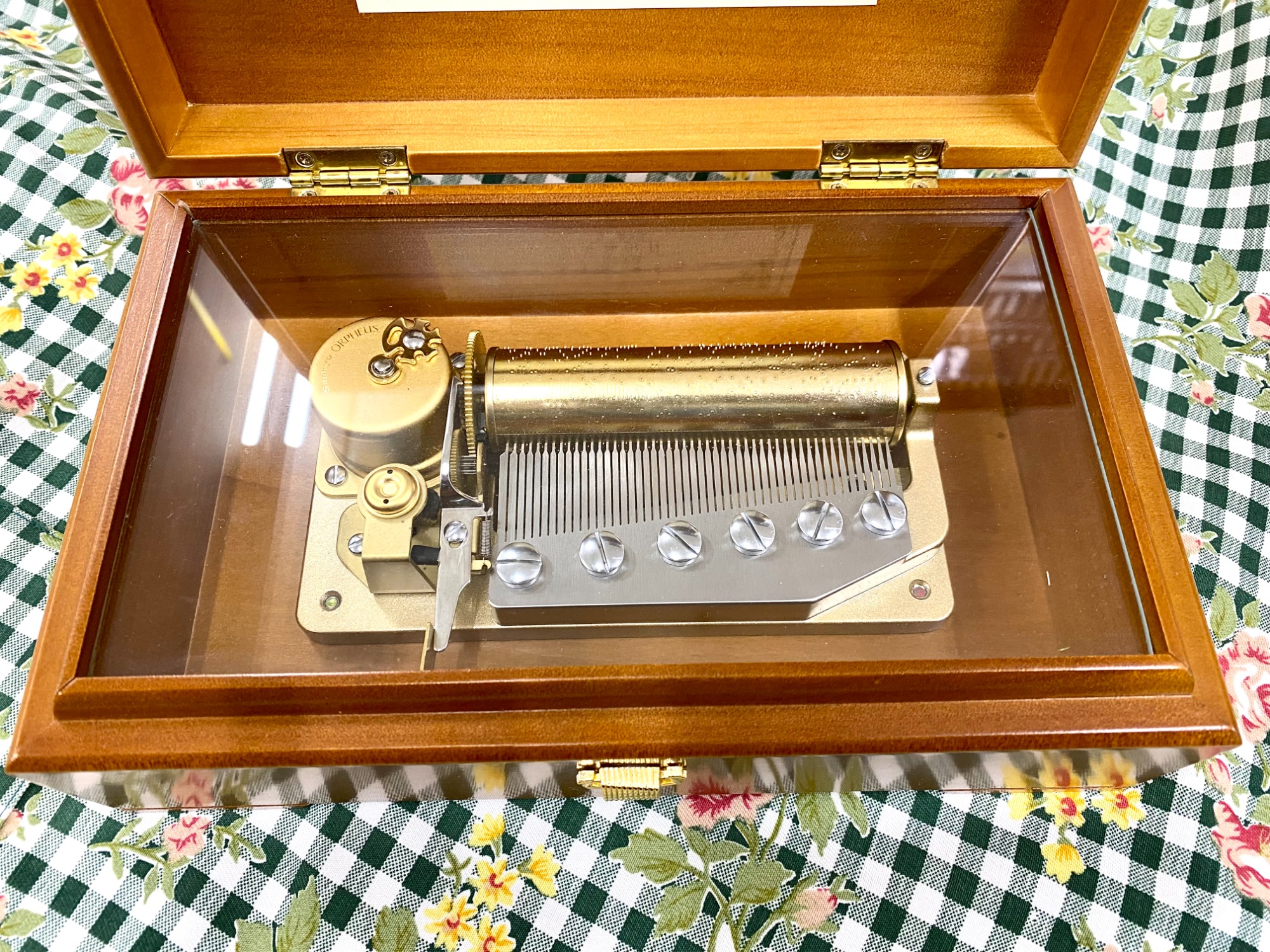 懐かしいメロディーを奏でるSANKYOのオルゴールが入荷致しました