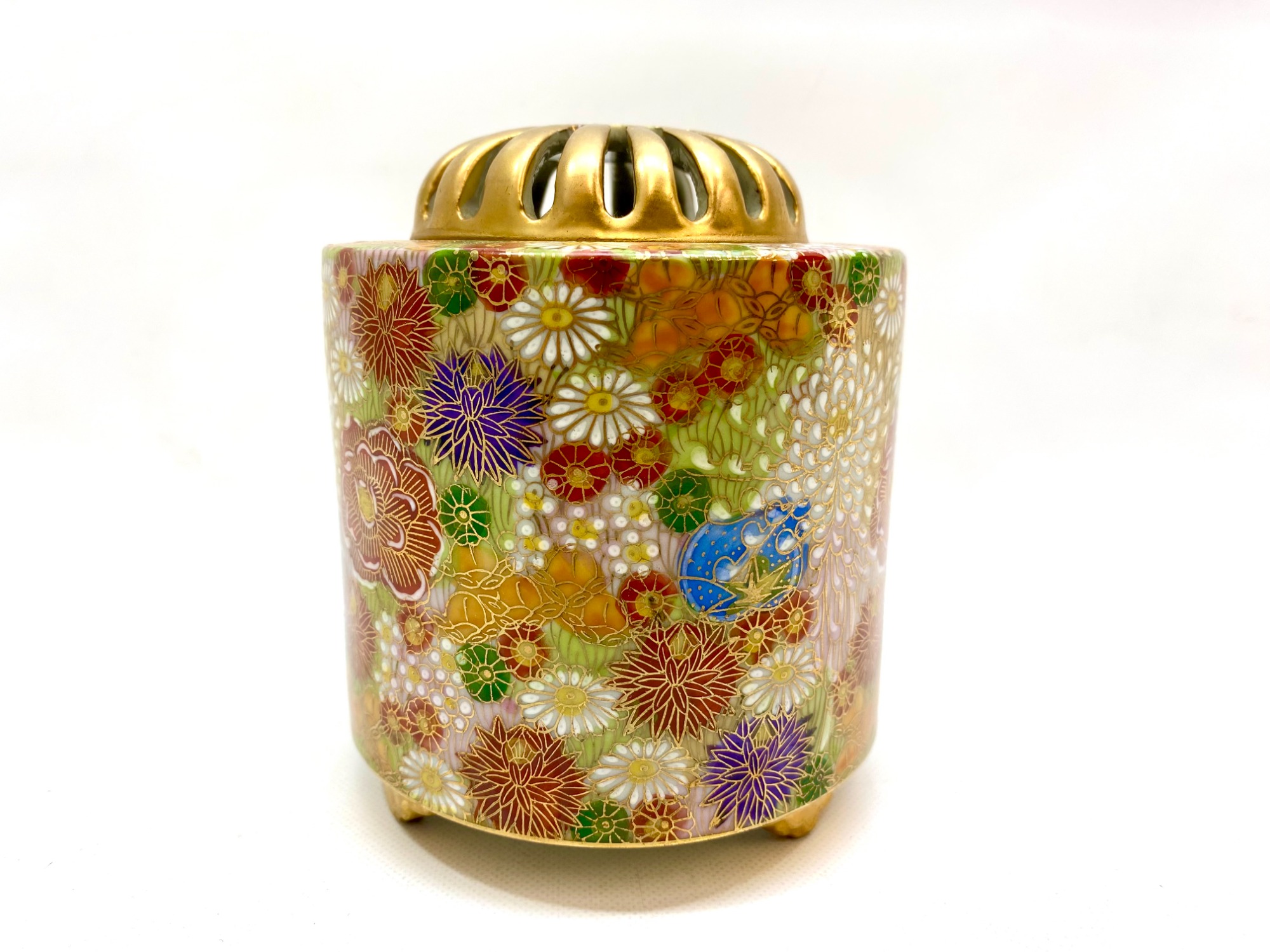 華やかな色彩！】九谷焼の金彩花ずくし香炉のご紹介！｜2023年05月17日