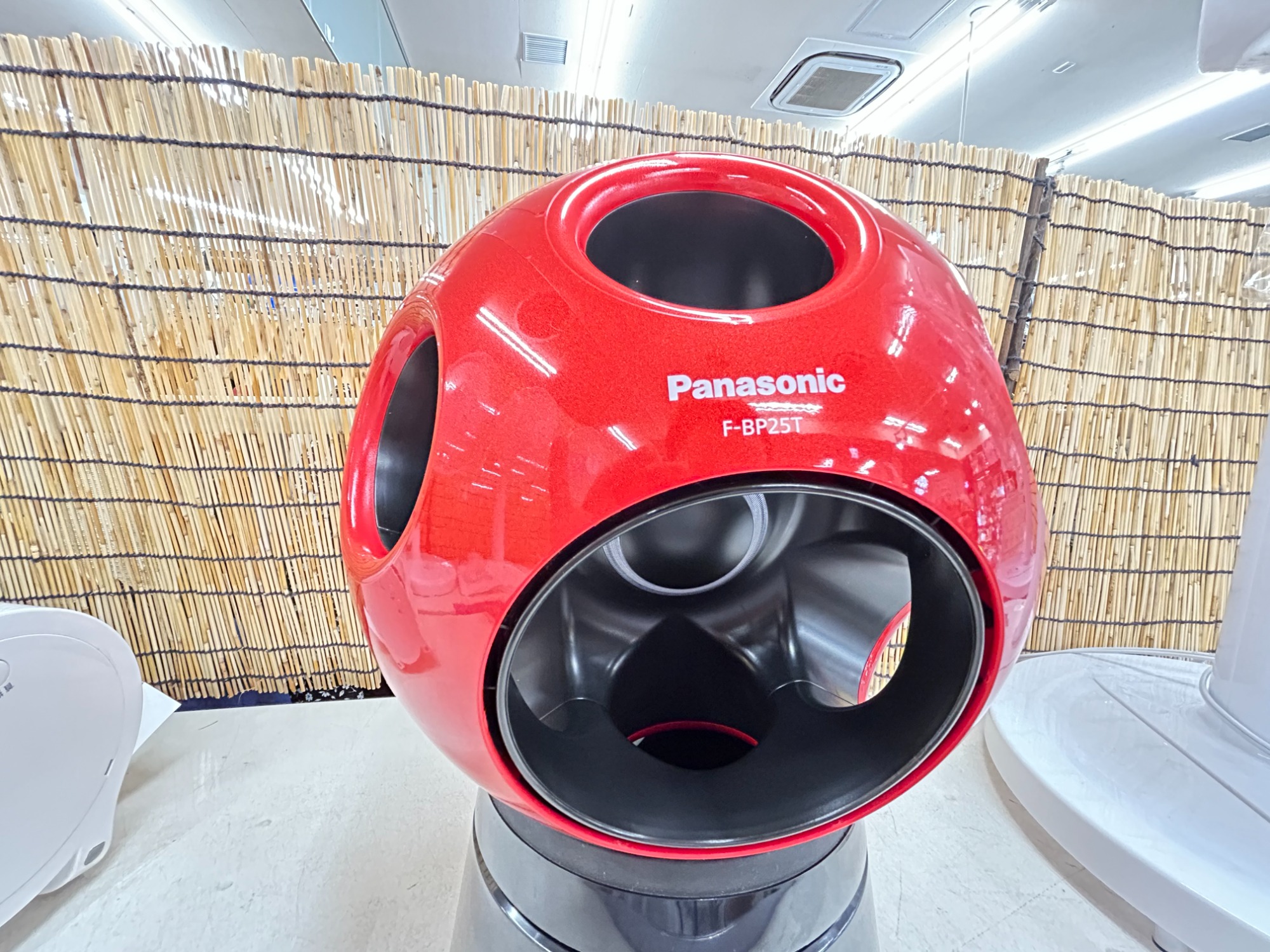 Panasonic EH-PB25T レッド 扇風機 これナニ？？】Panasonicから幻想的な扇風機が入荷しました！！｜2023