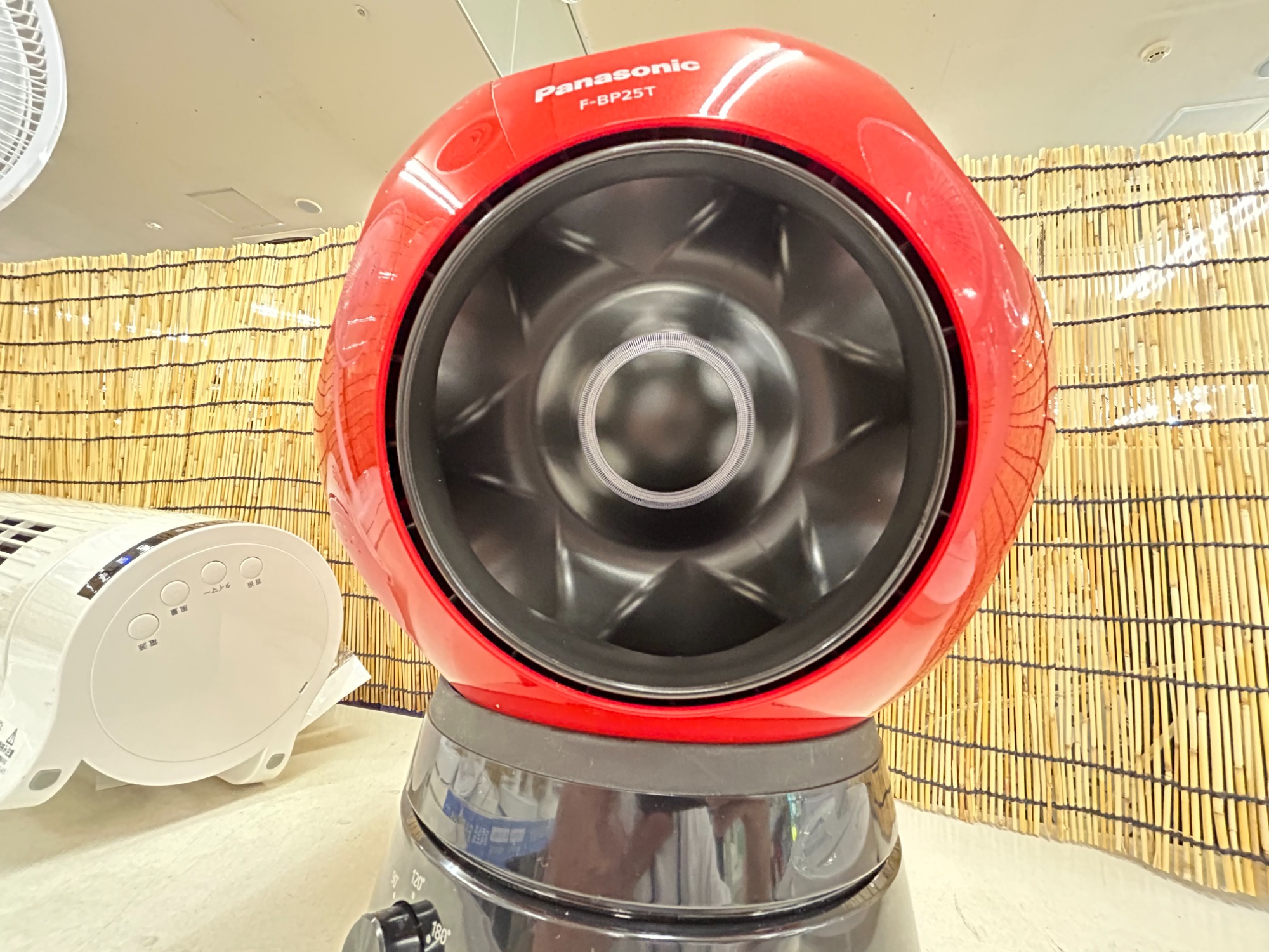Panasonic EH-PB25T レッド 扇風機 これナニ？？】Panasonicから幻想的な扇風機が入荷しました！！｜2023