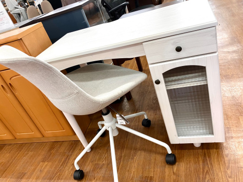 ニトリ】フローリオの学習机入荷致しました!!｜2023年11月02日