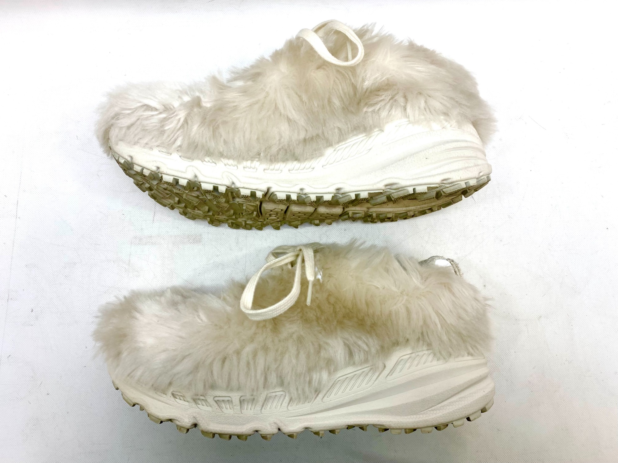 ふわふわもこもこ】UGGのスニーカー''CA805 X 2020''が入荷いたしまし