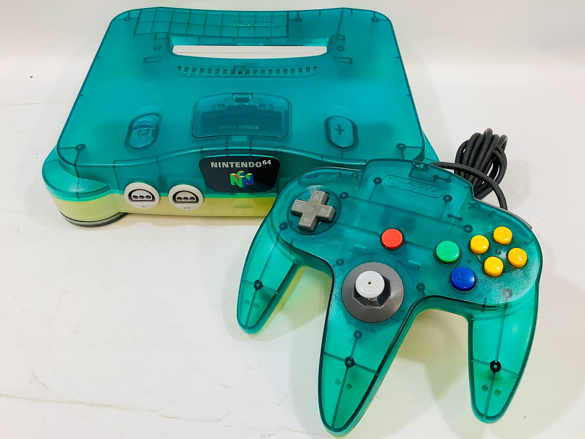 ニンテンドー64 本体　クリアブルー　極み美品 任天堂 64 ニンテンドー64 クリアブルー 本体 すぐ遊べるセット