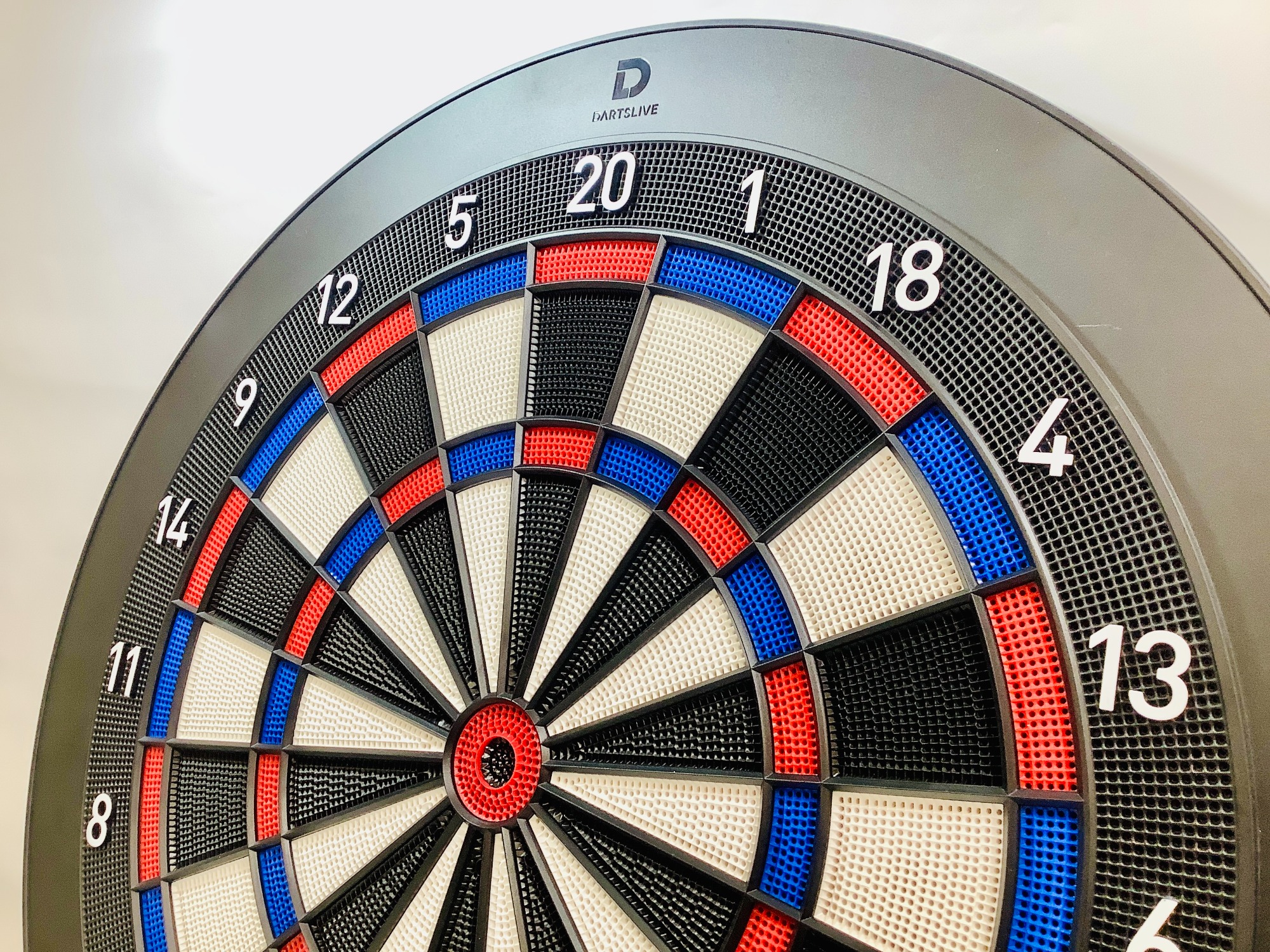 美品 ダーツライブ ダーツボード DLH-0000 DARTSLIVE HOME DARTSLIVE HOME DLH-0000｜トレファクONLINE