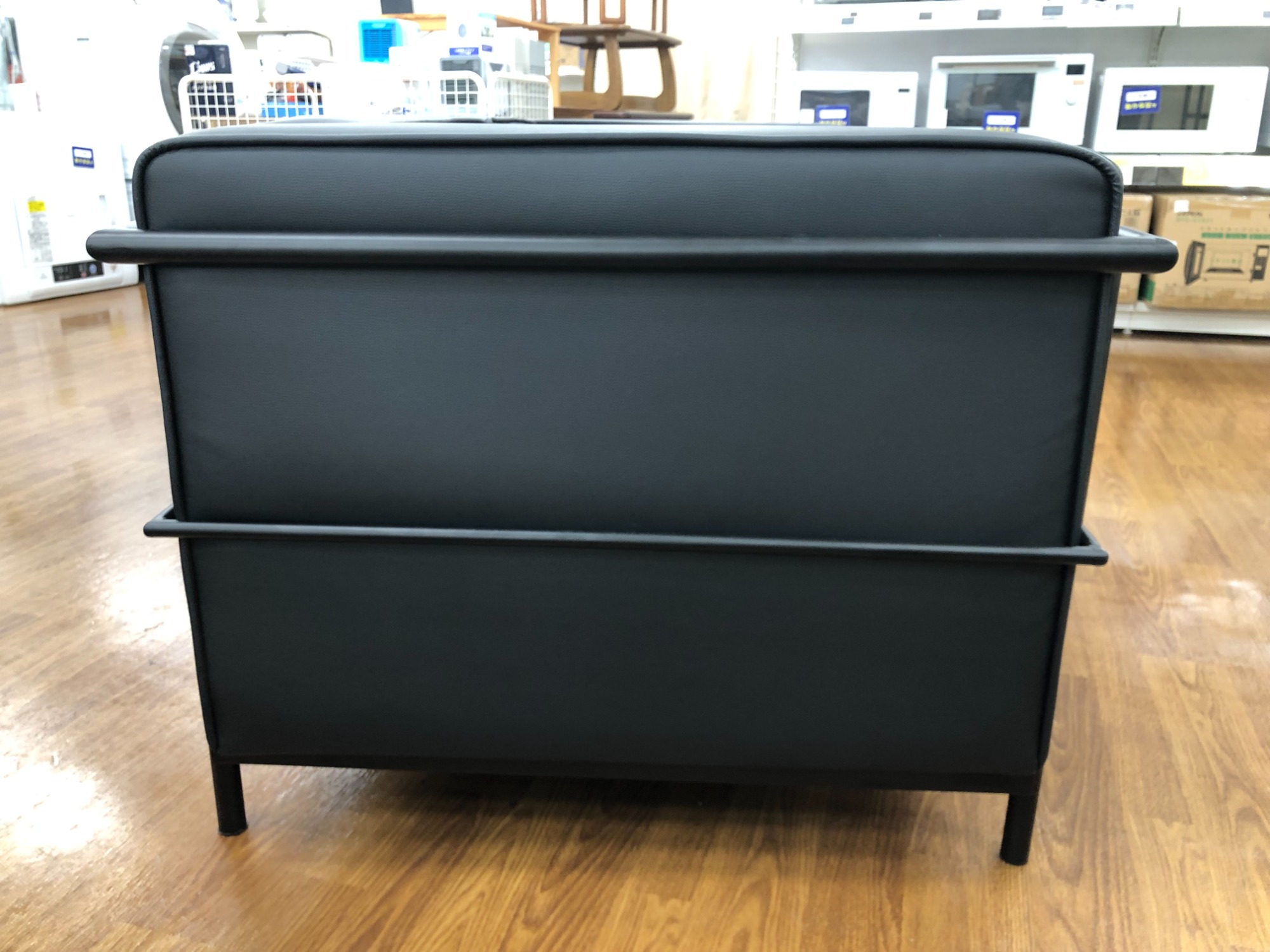 未使用品！！アーバン通商2人掛けソファーが入荷しました