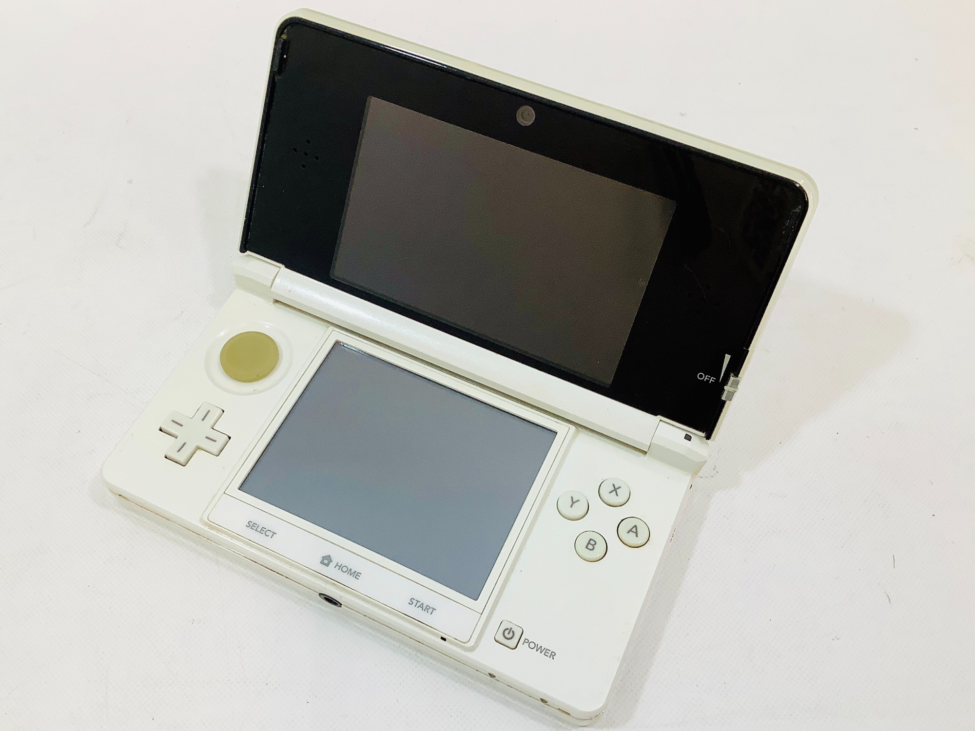 Nintendo】ニンテンドー3DS CTR-001 ホワイト が買取入荷しま