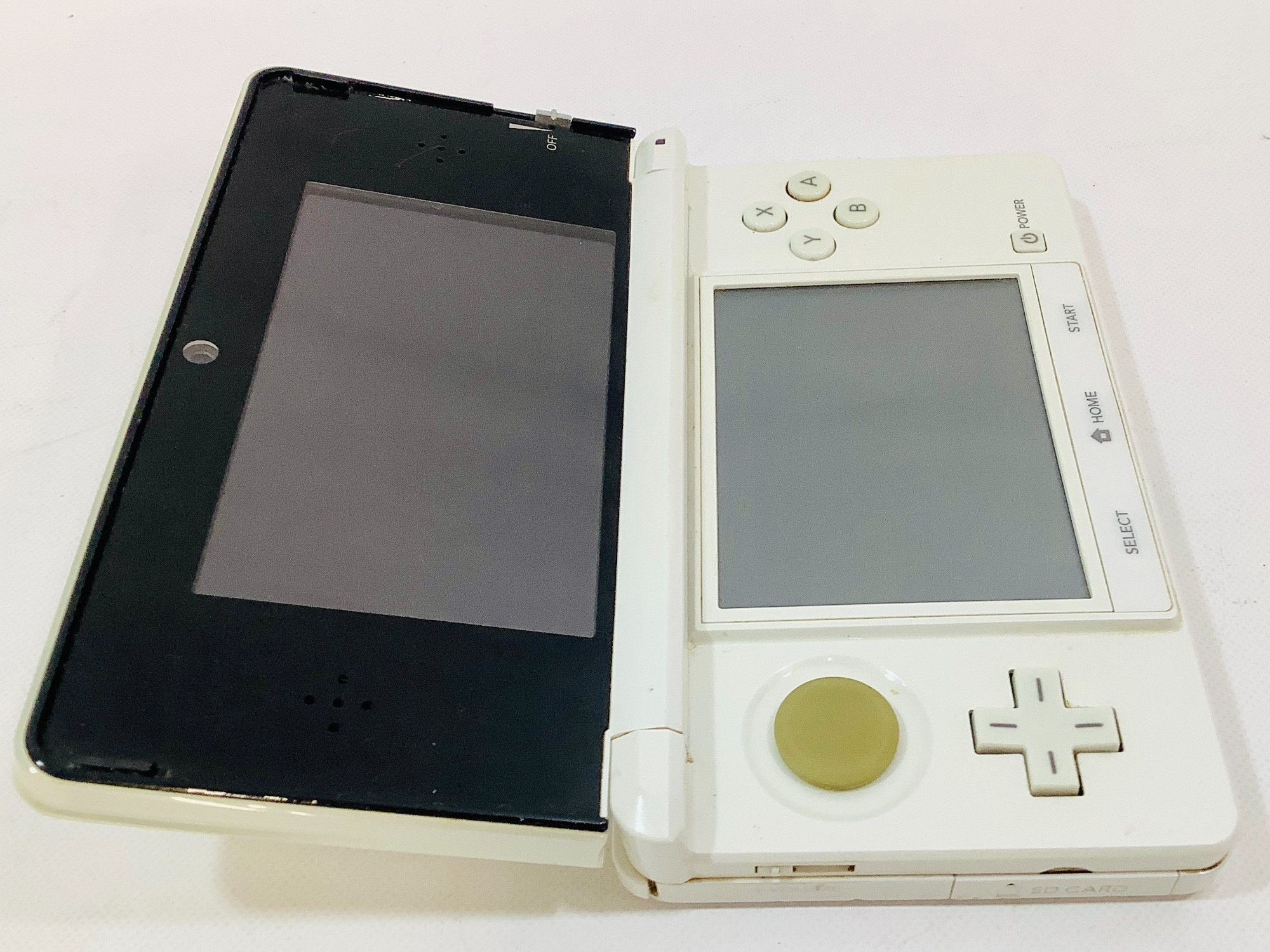 Nintendo】ニンテンドー3DS CTR-001 ホワイト が買取入荷しま