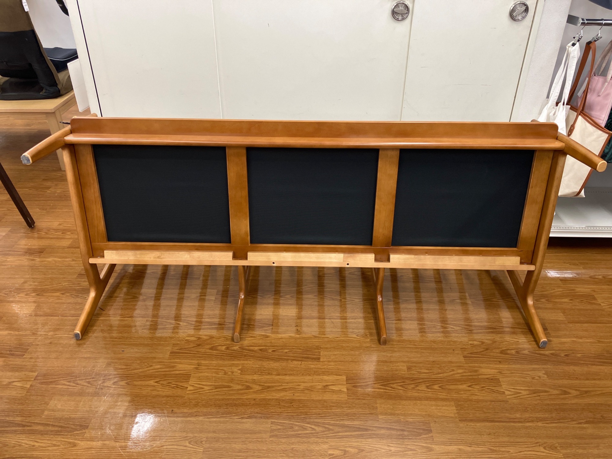 カリモク60】最高級の三人掛けソファーのご紹介です！！！｜2025年08月  