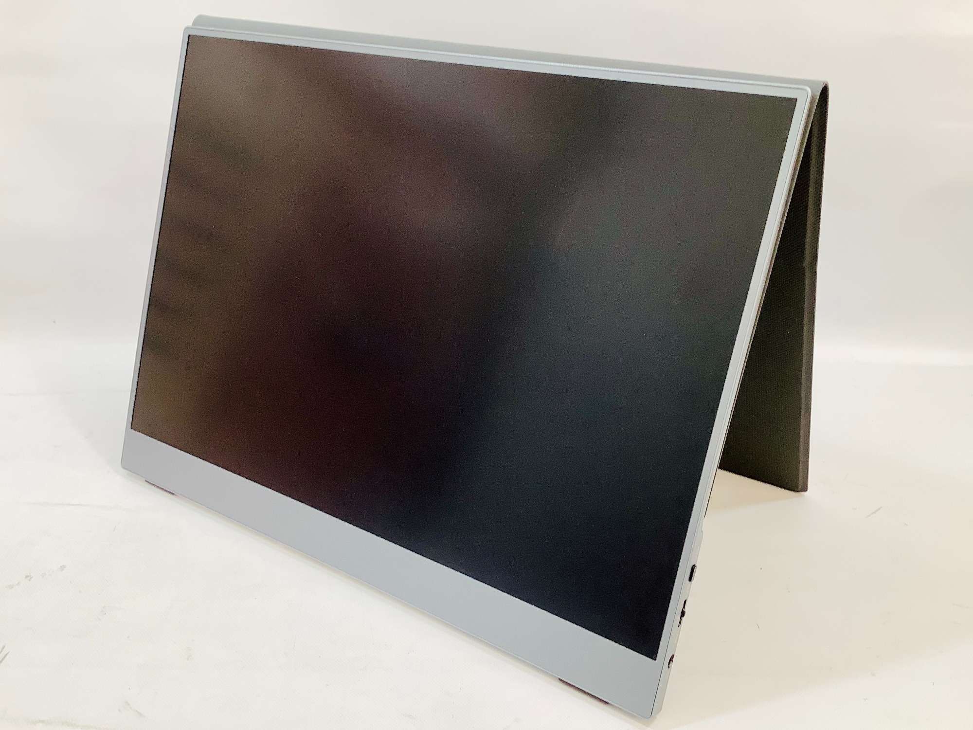 中古箱付モバイルモニター kksmart 13.5インチNK-135 中古箱付モバイルモニター kksmart 13.5インチNK-135