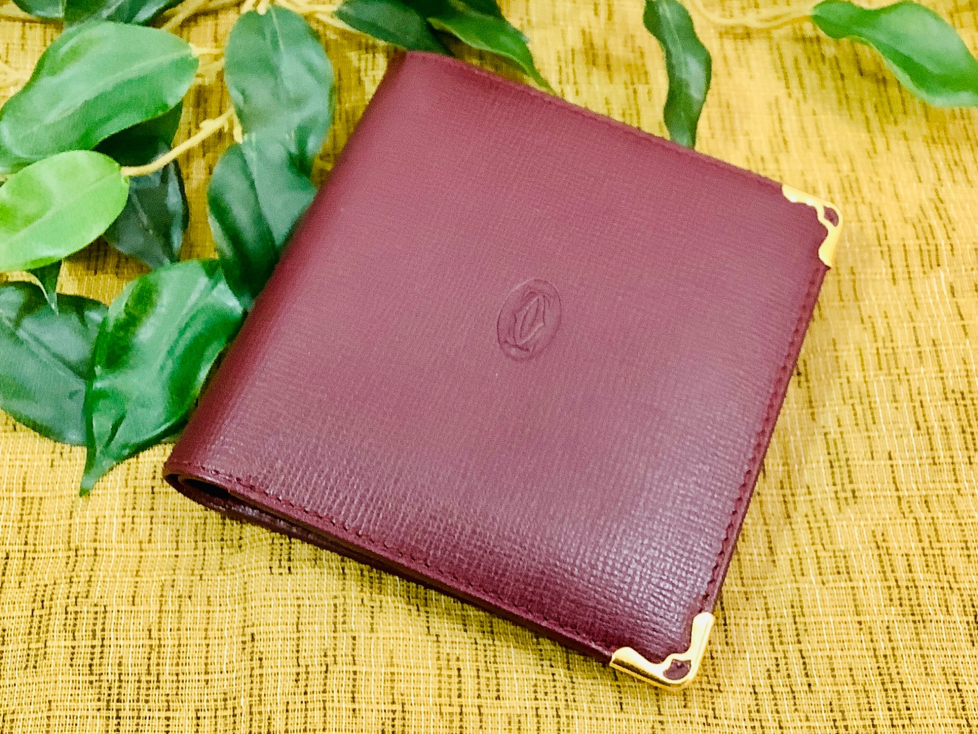 売約中 【美品】 カルティエ マストライン 二つ折り財布 Cartier カルティエ マストライン 二つ折り財布 ミニ財布