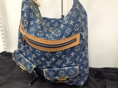 ブランド・ラグジュアリーのLOUIS VUITTON　