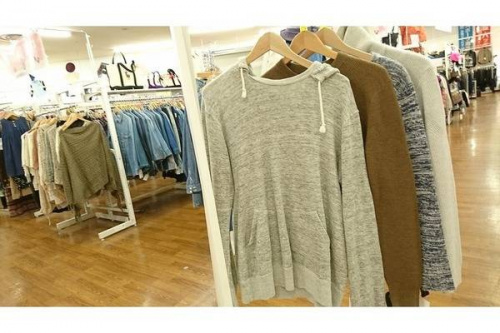 メンズファッションのパーカー