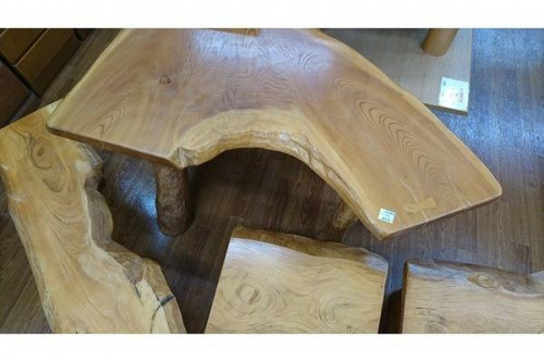 木製家具のダイニングセット