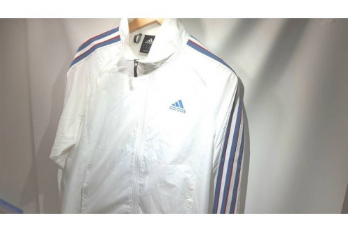メンズファッションのアディダス（adidas）