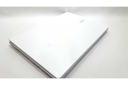 デジタル家電のノートパソコン