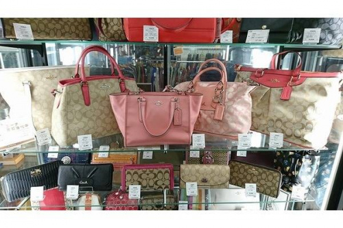 バッグのコーチ(COACH)