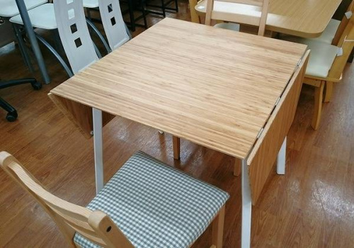 家具・インテリアのテーブル