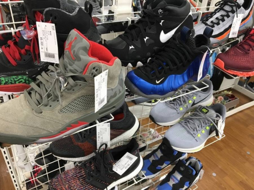 ナイキ（NIKE）のスニーカー