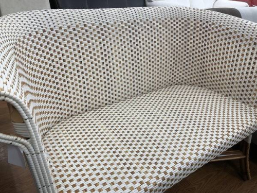 家具のソファ