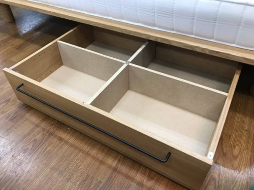 ベッドの川越店家具