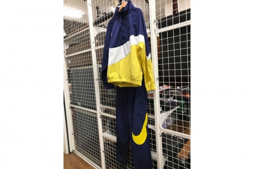 ジャケットのNIKE