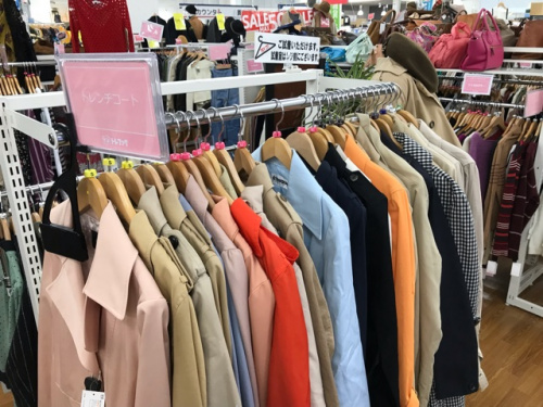 川越店衣類の春物