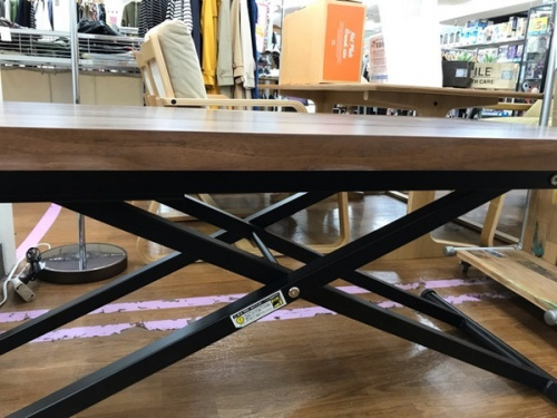 テーブルの川越店家具
