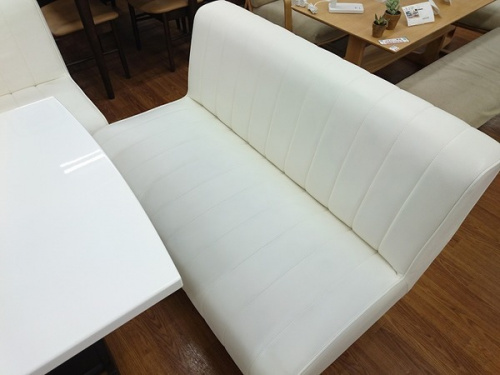 ベンチダイニング