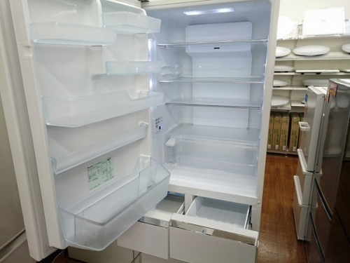 冷蔵庫の大型冷蔵庫