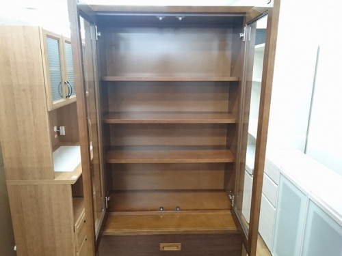 カリモク60+のキャビネット