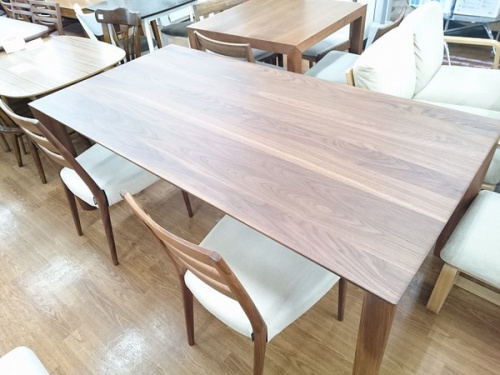 家具のダイニングセット