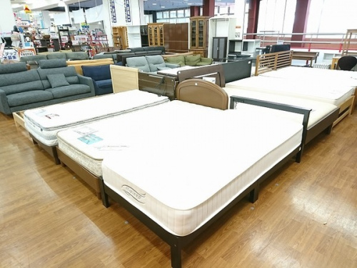 ベッドのベッド　家具