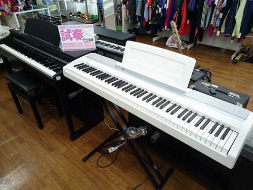 楽器の電子ピアノ