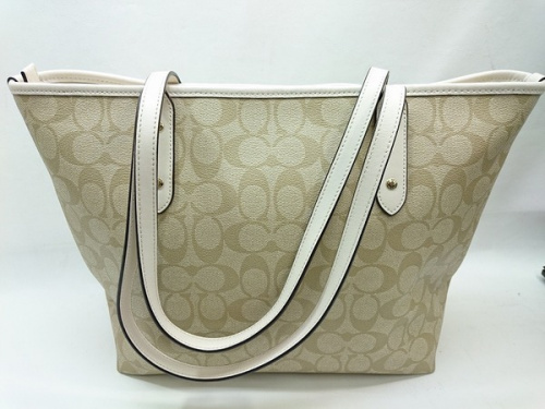 バッグのCOACH