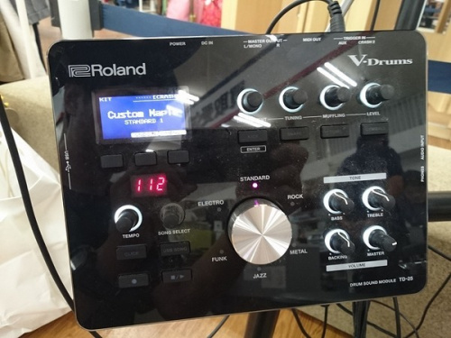 電子ドラムのROLAND