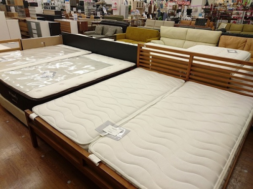 ベッドの家具　川越
