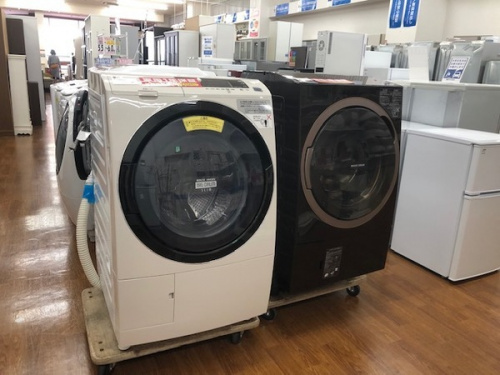 生活家電の洗濯乾燥機