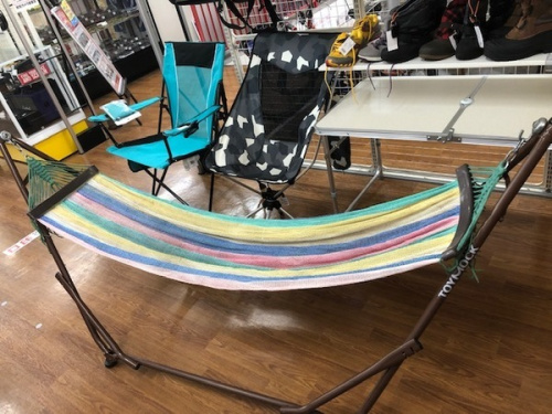 キャンプ用品のハンモック