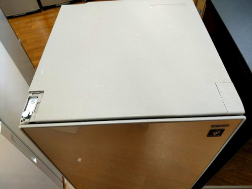 6ドア冷蔵庫のSHARP