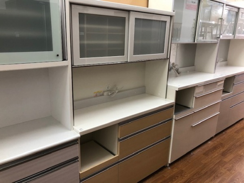家具のカップボード・食器棚