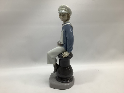 フィギュリンのLLADRO